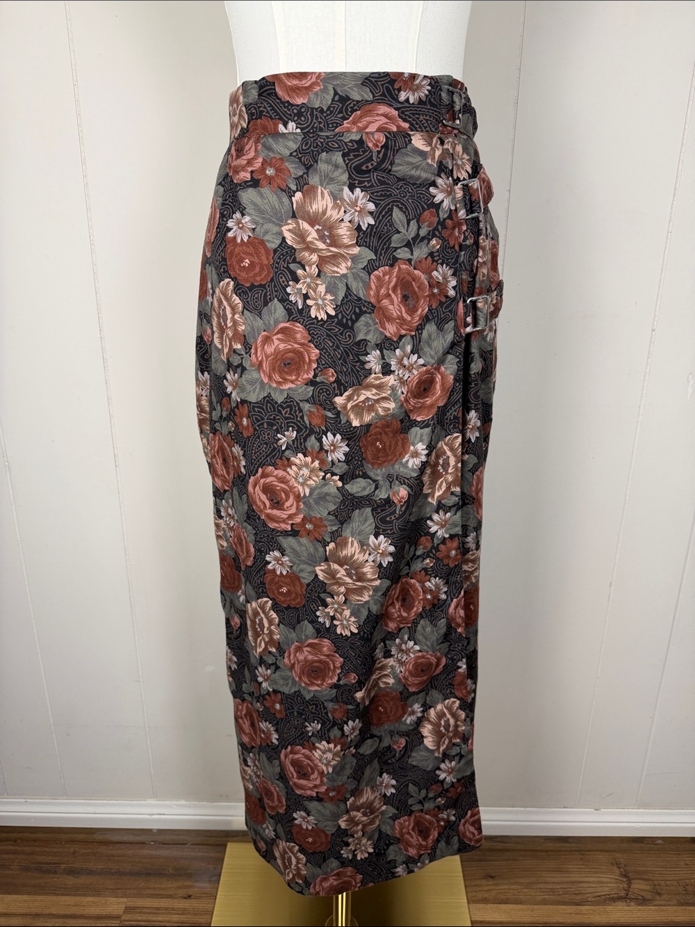 Vintage Floral Print Midi Skirt with Buckle Detail JH Collectibles Size XS
